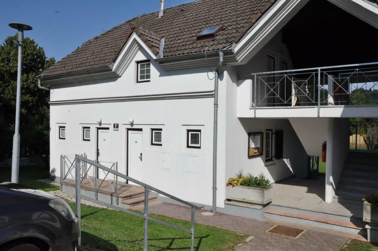 Appartamento Vas Lipa 7 -30 Podcetrtek Esterno foto